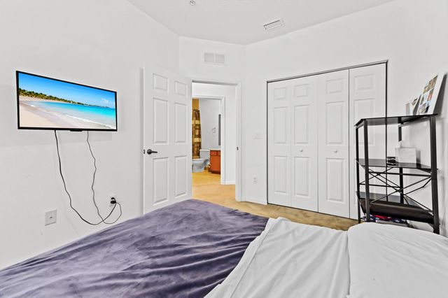 1253 Via De Fossi, Boynton Beach, FL 33426