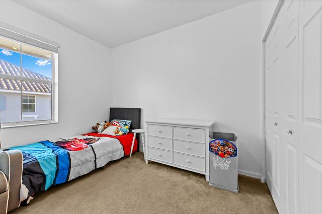 1253 Via De Fossi, Boynton Beach, FL 33426