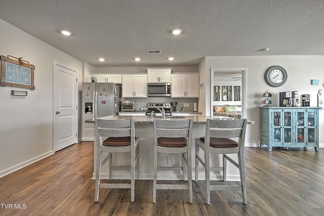 3132 Phillips Way, Kingsport, TN 37664