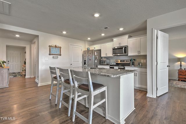 3132 Phillips Way, Kingsport, TN 37664