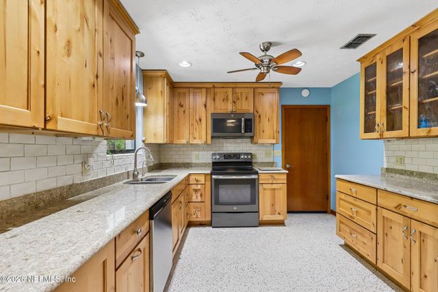 1814 GROVE PARK Drive, Orange Park, FL 32073