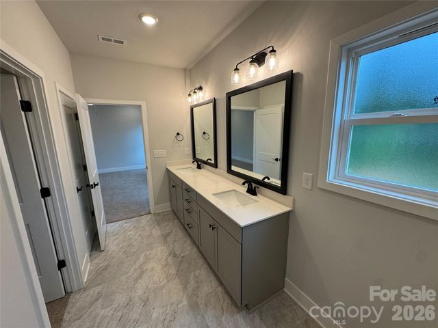 133 Kerr Walk Drive 34, Statesville, NC 28677