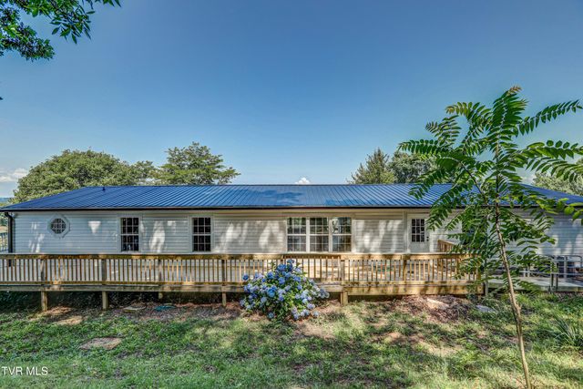 356 Lories Lane, Piney Flats, TN 37686
