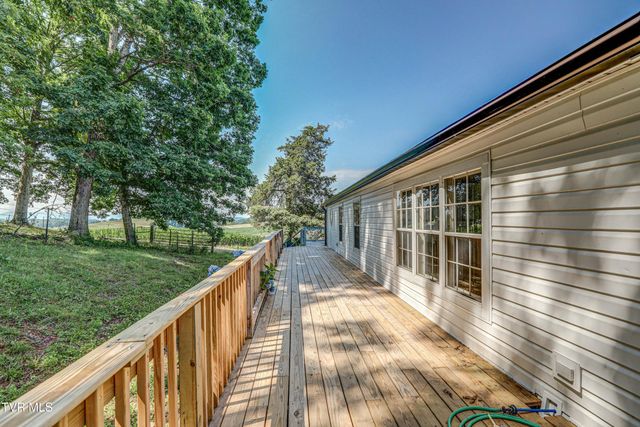 356 Lories Lane, Piney Flats, TN 37686