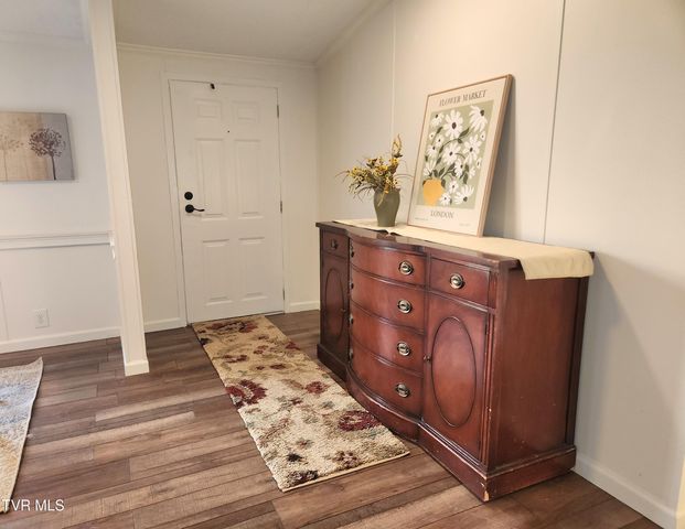 356 Lories Lane, Piney Flats, TN 37686