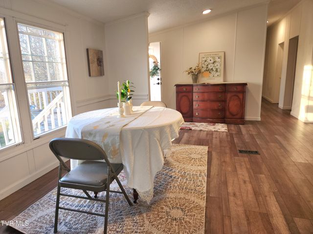 356 Lories Lane, Piney Flats, TN 37686