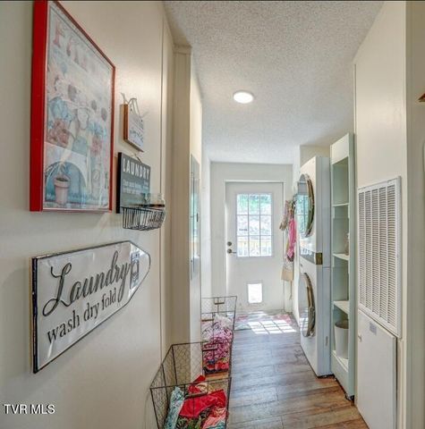 356 Lories Lane, Piney Flats, TN 37686