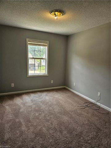 1665 Tadmore Street, Winston-salem, NC 27127