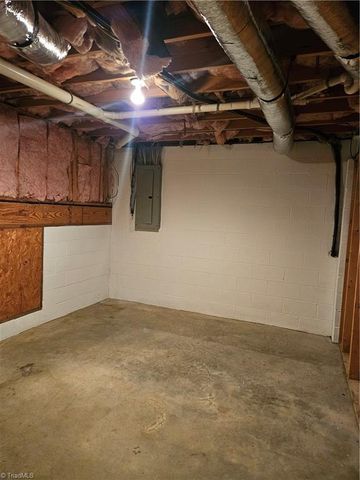 1665 Tadmore Street, Winston-salem, NC 27127