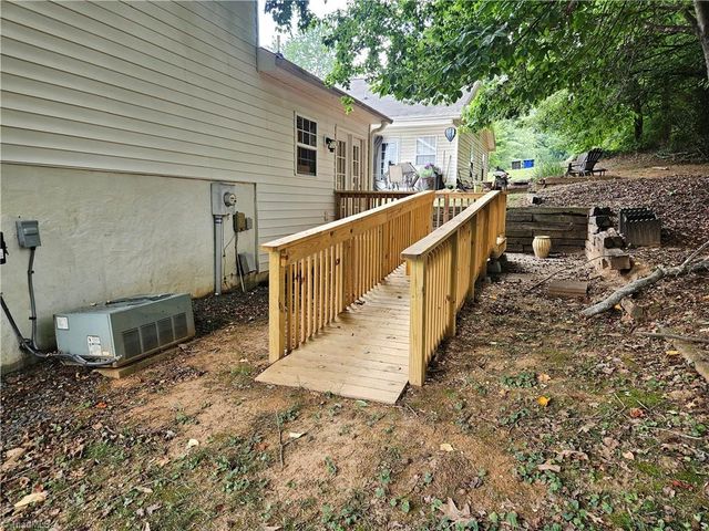 1665 Tadmore Street, Winston-salem, NC 27127