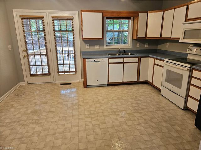 1665 Tadmore Street, Winston-salem, NC 27127