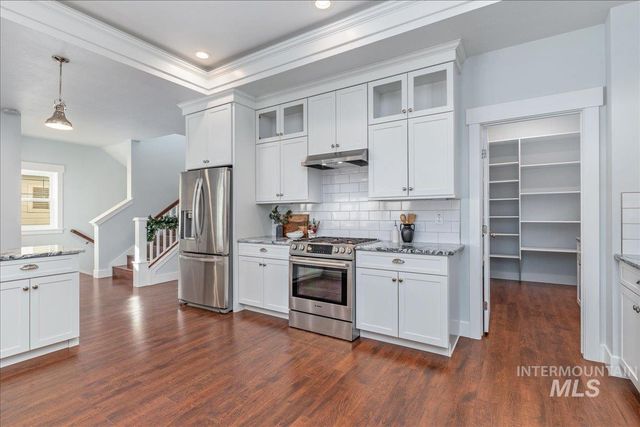 3772 N Willowbar Ln, Garden City, ID 83714