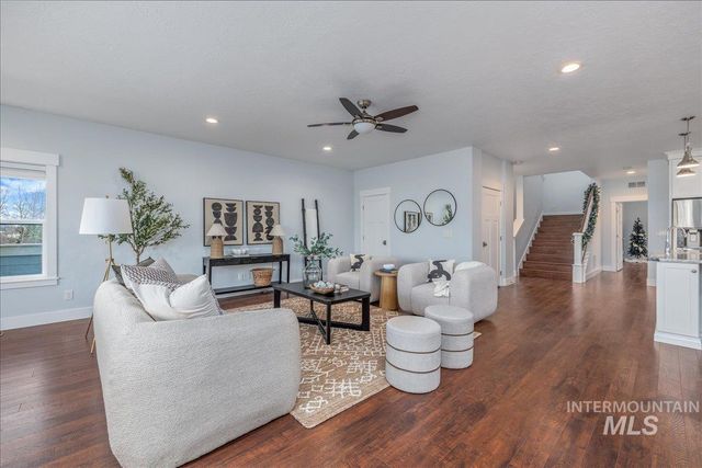 3772 N Willowbar Ln, Garden City, ID 83714