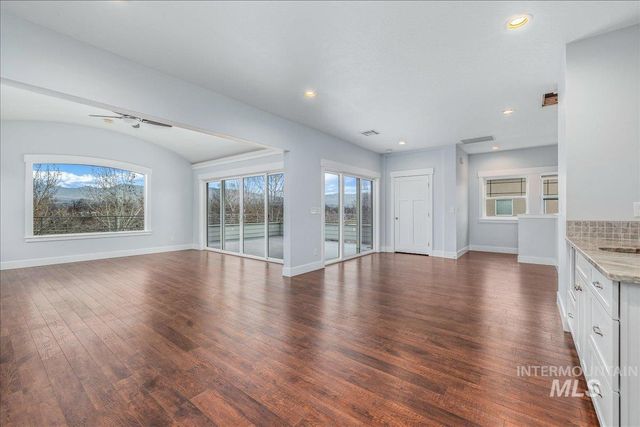 3772 N Willowbar Ln, Garden City, ID 83714