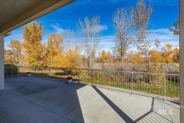 3772 N Willowbar Ln, Garden City, ID 83714