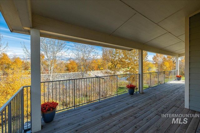 3772 N Willowbar Ln, Garden City, ID 83714