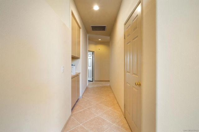 1992 Ridge Way Glen, Escondido, CA 92029