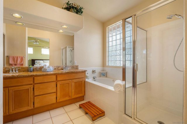 1992 Ridge Way Glen, Escondido, CA 92029