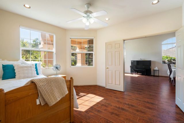 1992 Ridge Way Glen, Escondido, CA 92029