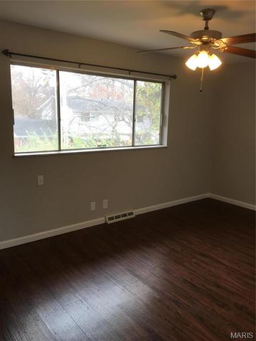 9728 CROFTWOOD Drive, St Louis, MO 63123