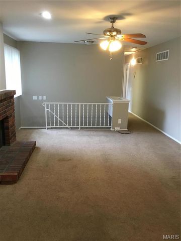 9728 CROFTWOOD Drive, St Louis, MO 63123