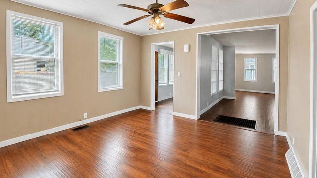 1022 MT VERNON STREET, Oshkosh, WI 54901