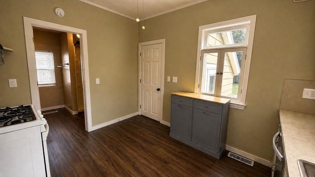 1022 MT VERNON STREET, Oshkosh, WI 54901