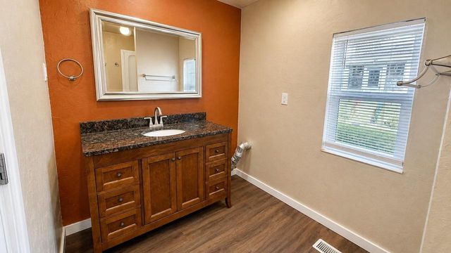 1022 MT VERNON STREET, Oshkosh, WI 54901