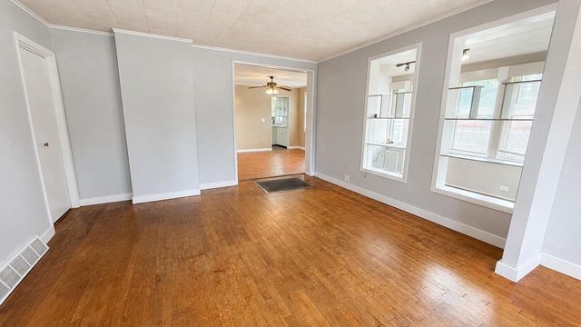 1022 MT VERNON STREET, Oshkosh, WI 54901