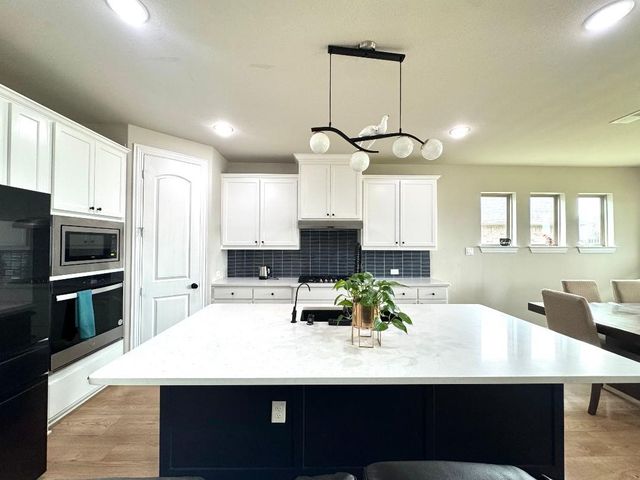 1033 Bayberry Drive, Northlake, TX 76226