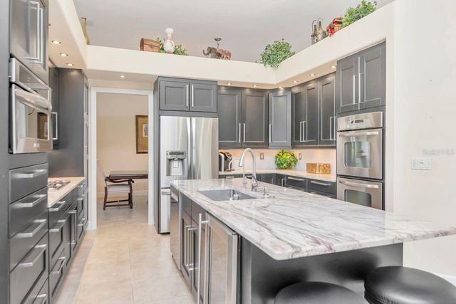 18916 SAINT LAURENT DRIVE, Lutz, FL 33558