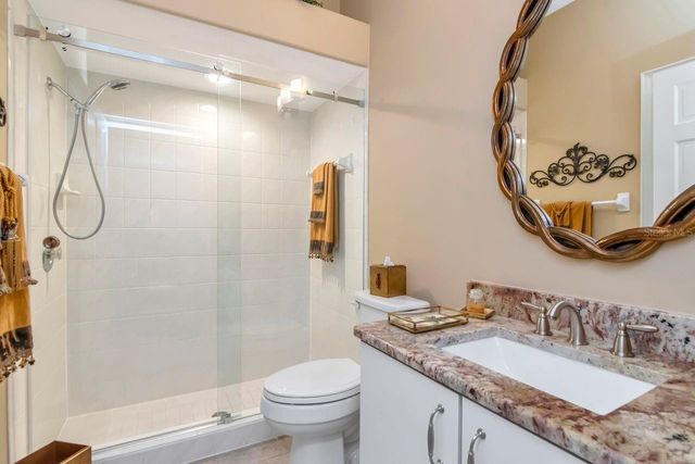 18916 SAINT LAURENT DRIVE, Lutz, FL 33558