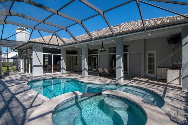 18916 SAINT LAURENT DRIVE, Lutz, FL 33558