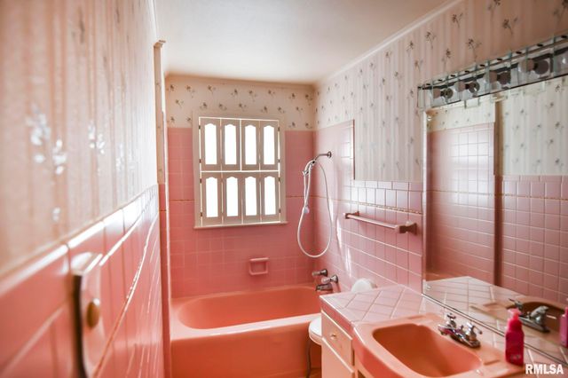 1109 Osburn Avenue, Springfield, IL 62702