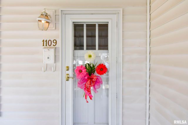 1109 Osburn Avenue, Springfield, IL 62702