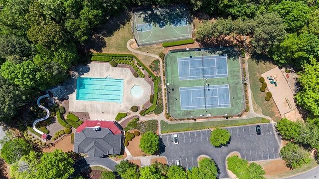 615 Stonebriar Way SW, Atlanta, GA 30331
