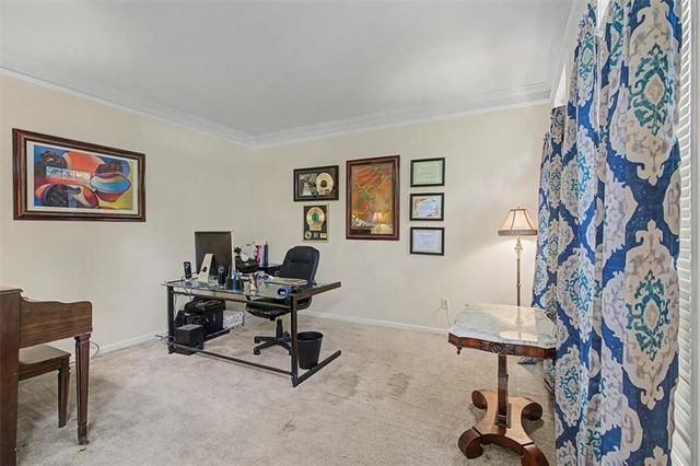 615 Stonebriar Way SW, Atlanta, GA 30331