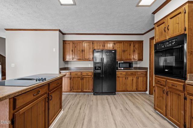 205 Roxdale Place, Roxboro, NC 27574