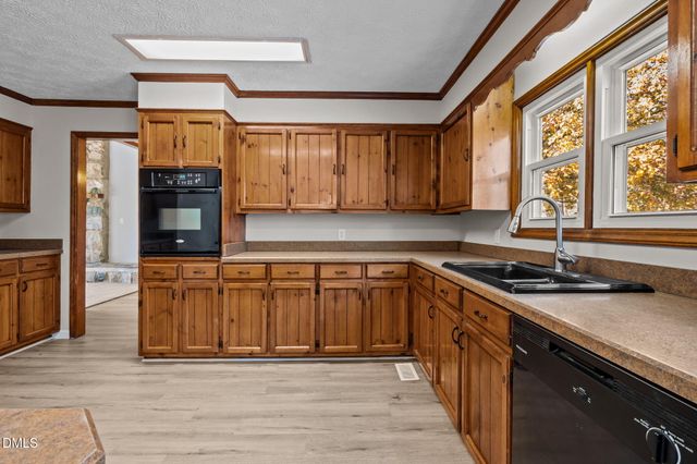 205 Roxdale Place, Roxboro, NC 27574