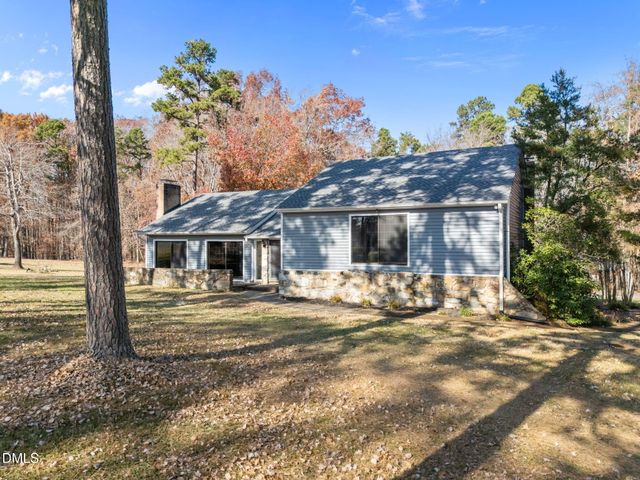 205 Roxdale Place, Roxboro, NC 27574
