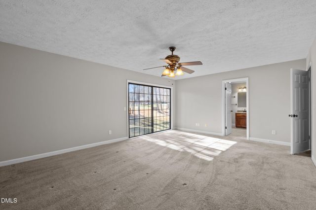 205 Roxdale Place, Roxboro, NC 27574