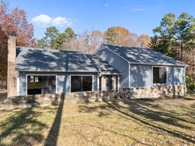 205 Roxdale Place, Roxboro, NC 27574