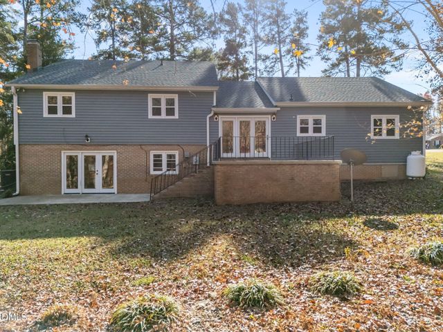 205 Roxdale Place, Roxboro, NC 27574