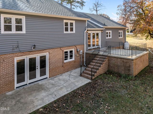 205 Roxdale Place, Roxboro, NC 27574