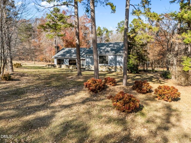 205 Roxdale Place, Roxboro, NC 27574