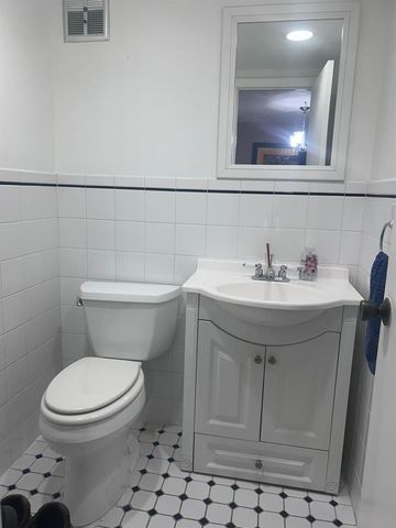 7300 NW 17th Street 320, Plantation, FL 33313