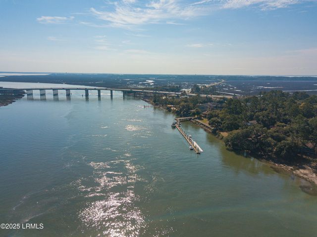 77 Battery Creek Club Drive, Beaufort, SC 29902