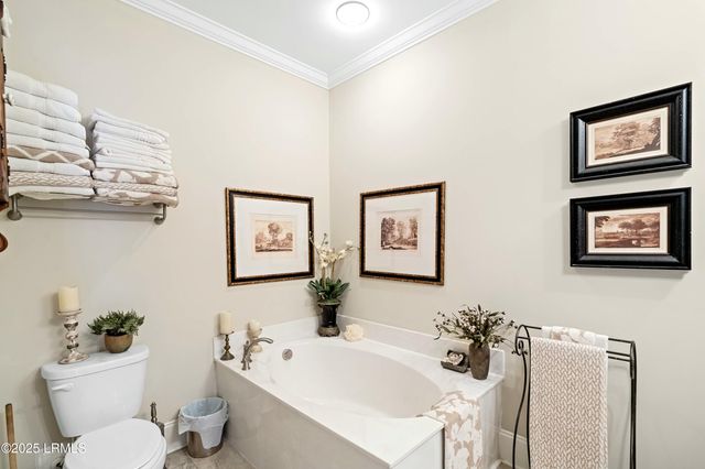 77 Battery Creek Club Drive, Beaufort, SC 29902