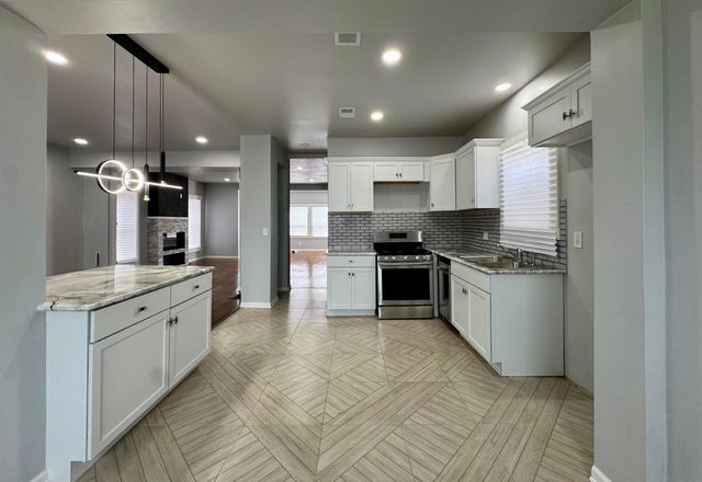 725 Polk Street, Gary, IN 46402