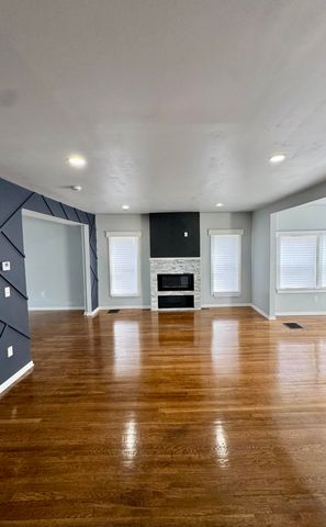 725 Polk Street, Gary, IN 46402